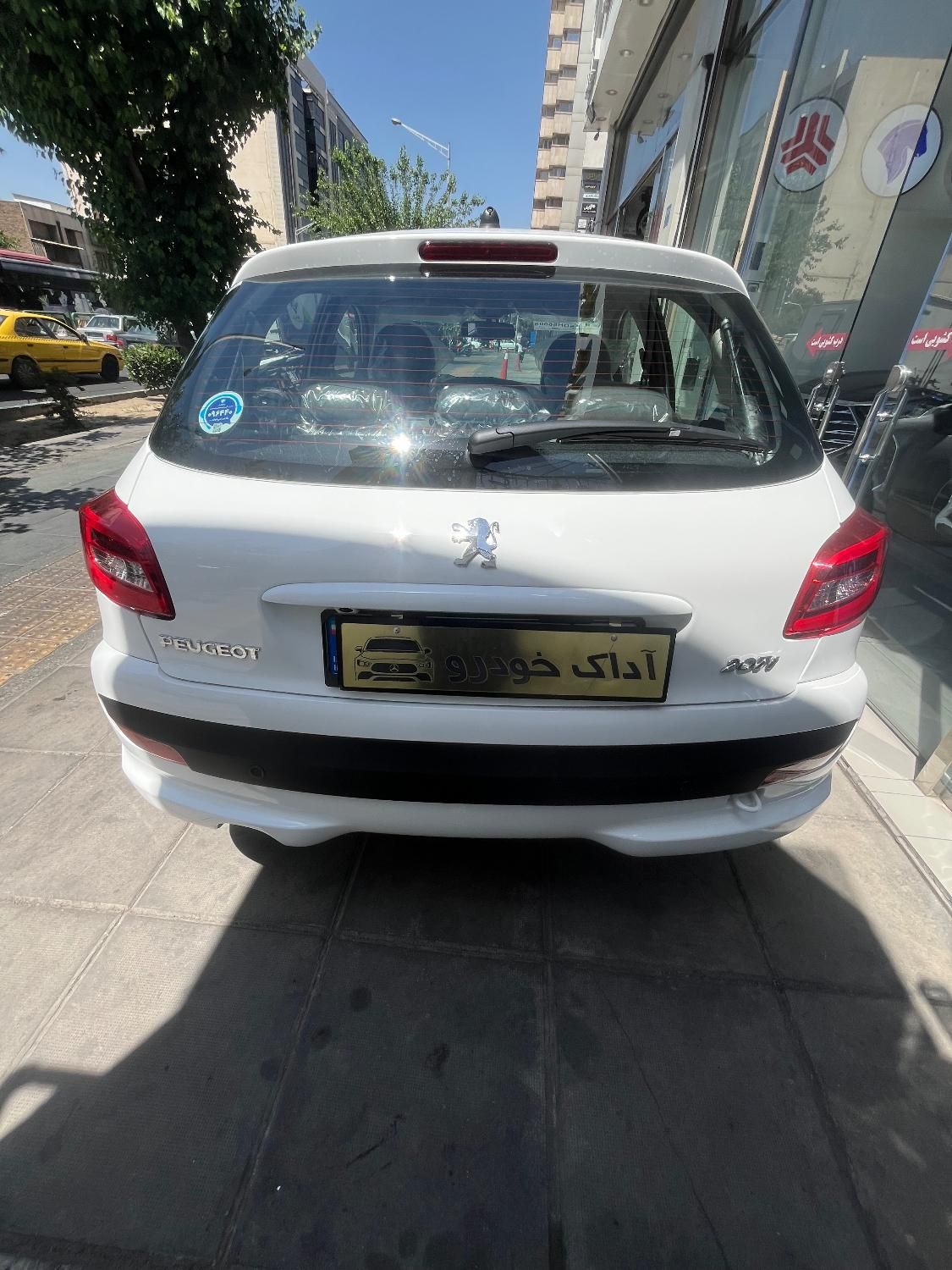 پژو 207i دنده‌ای هیدرولیک فول همه رنگ مدل ۱۴۰۴|خودرو سواری و وانت|تهران, توحید|دیوار
