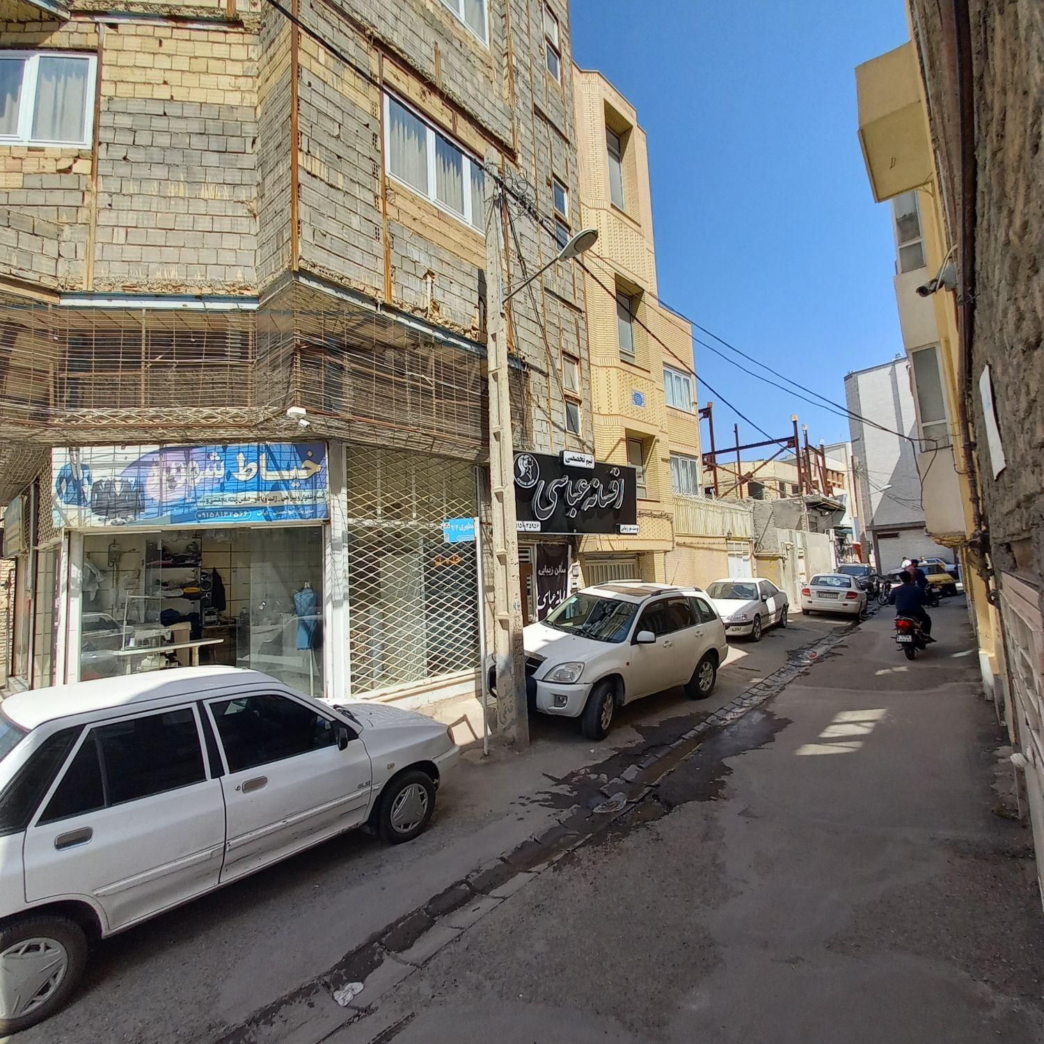 ساختمان تجاری اداری مرکز شهر|فروش دفتر کار، اتاق اداری، مطب|مشهد, تربت حیدریه|دیوار