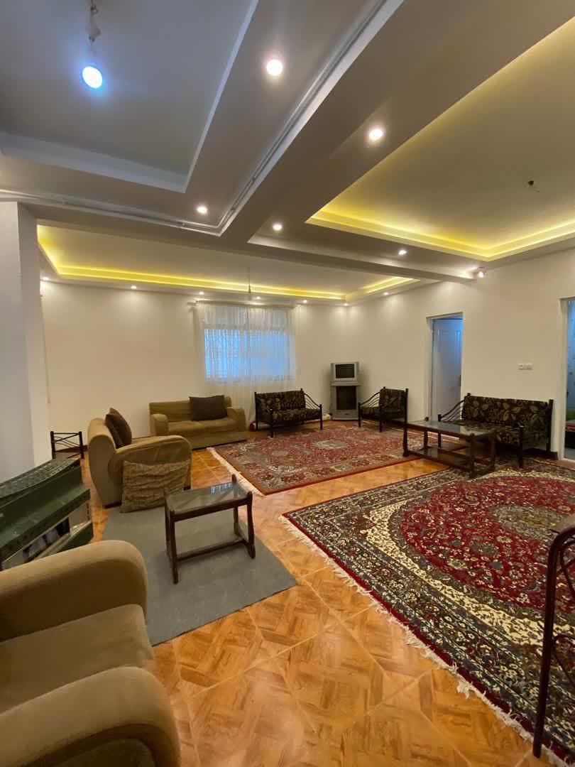 اجاره روزانه/هفتگی/ویلا در لاهیجان|اجارهٔ کوتاه‌مدت ویلا و باغ|لاهیجان, لاشیدان|دیوار