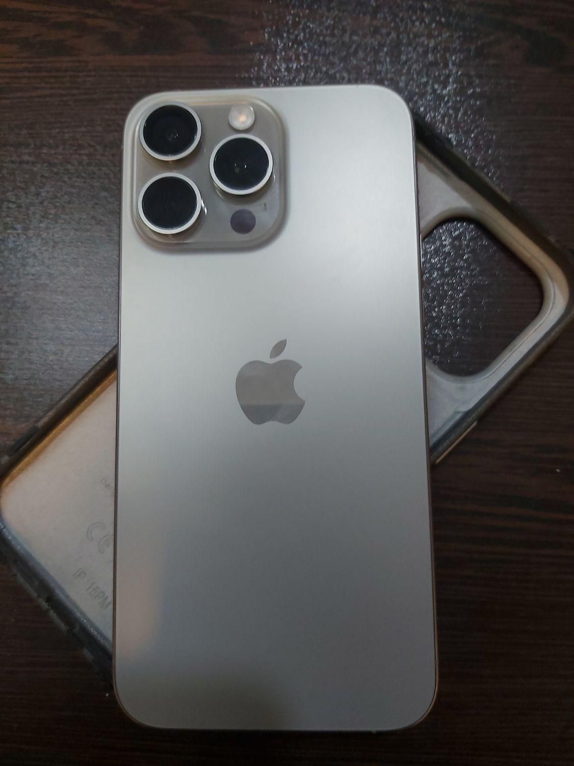 اپل iPhone 15 Pro Max با حافظهٔ ۲۵۶ گیگابایت|موبایل|تهران, قنات‌کوثر|دیوار