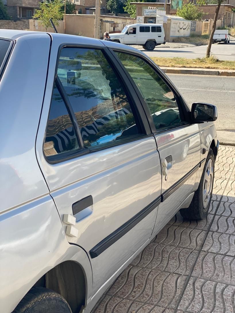 پژو 405 GLX - دوگانه سوز CNG، مدل ۱۳۸۶|خودرو سواری و وانت|سنندج, |دیوار