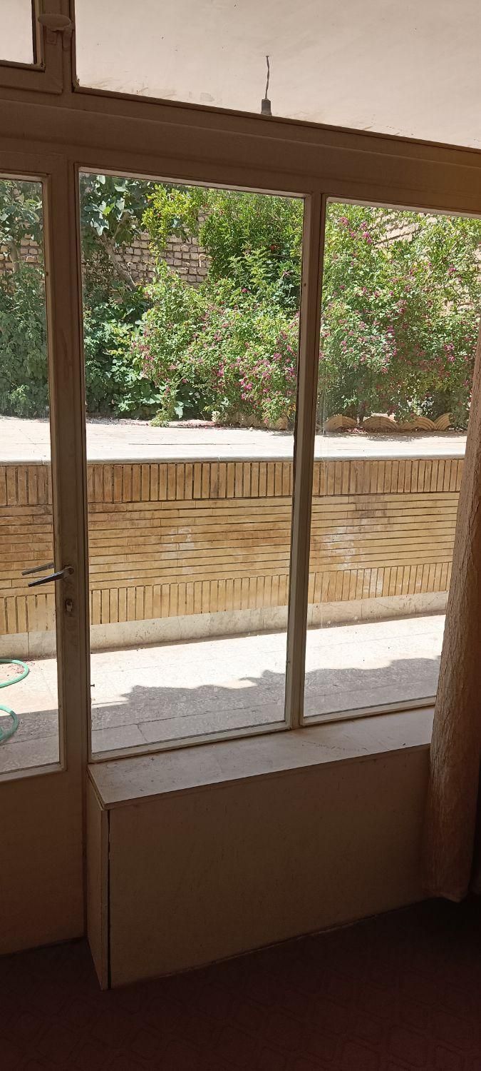 اجاره انباری  ۲۵ متری در گزبرخوار|اجارهٔ مغازه و غرفه|شاهین‌شهر, گزبرخوار|دیوار