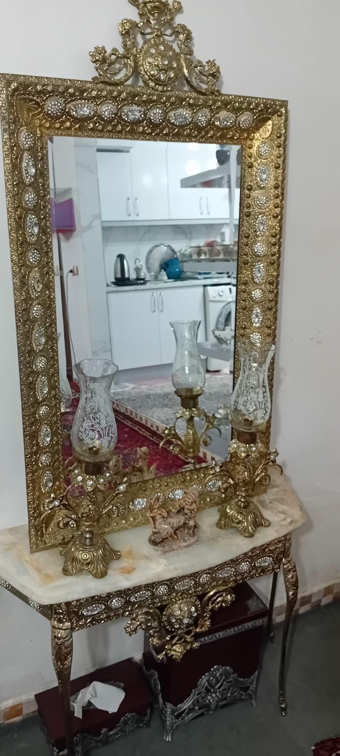 اینه وشمعدان برنزی|آینه|تبریز, |دیوار