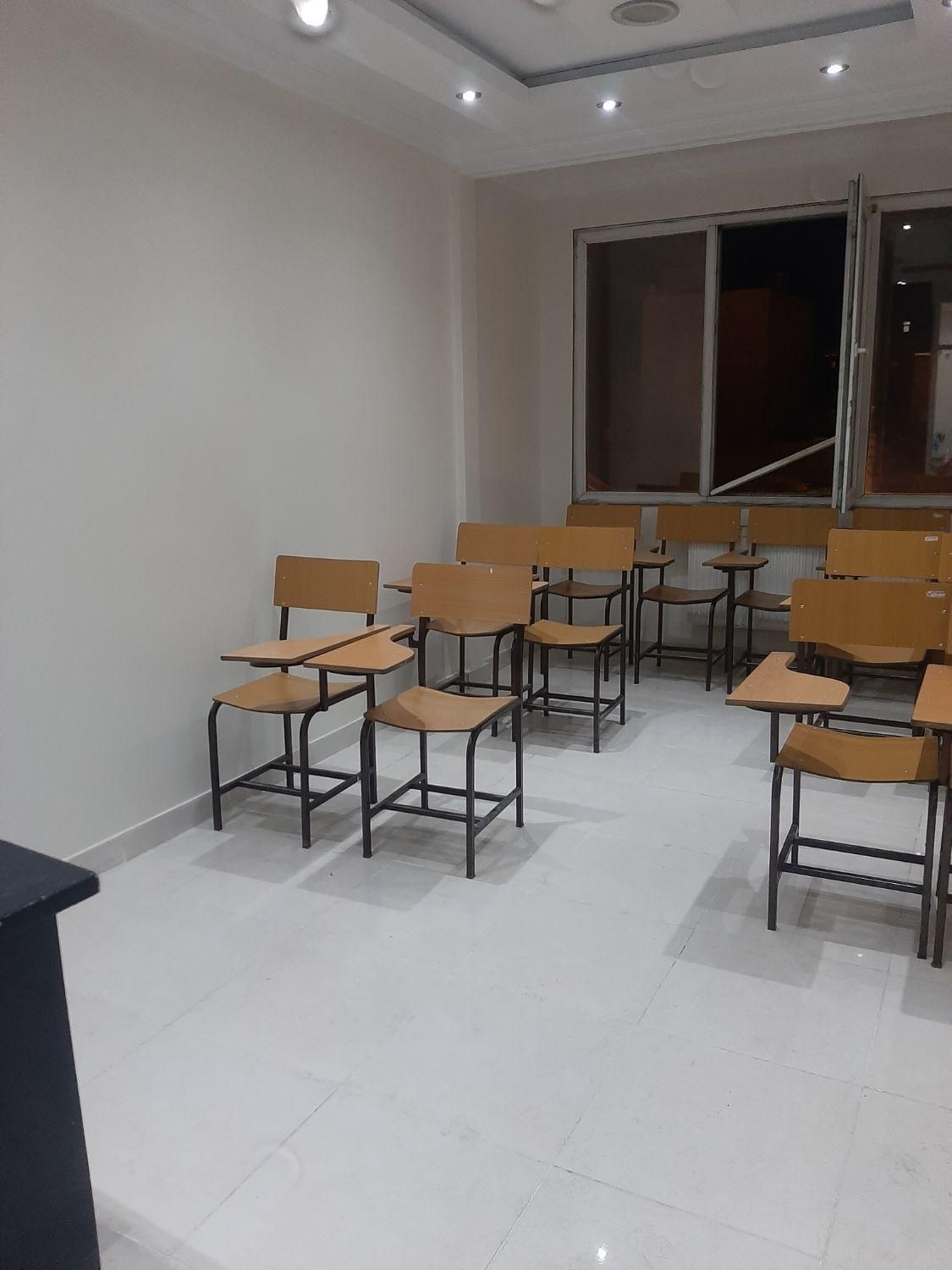 اجاره کلاس ساعتی|اجارهٔ کوتاه‌مدت دفتر کار و فضای آموزشی|تبریز, |دیوار