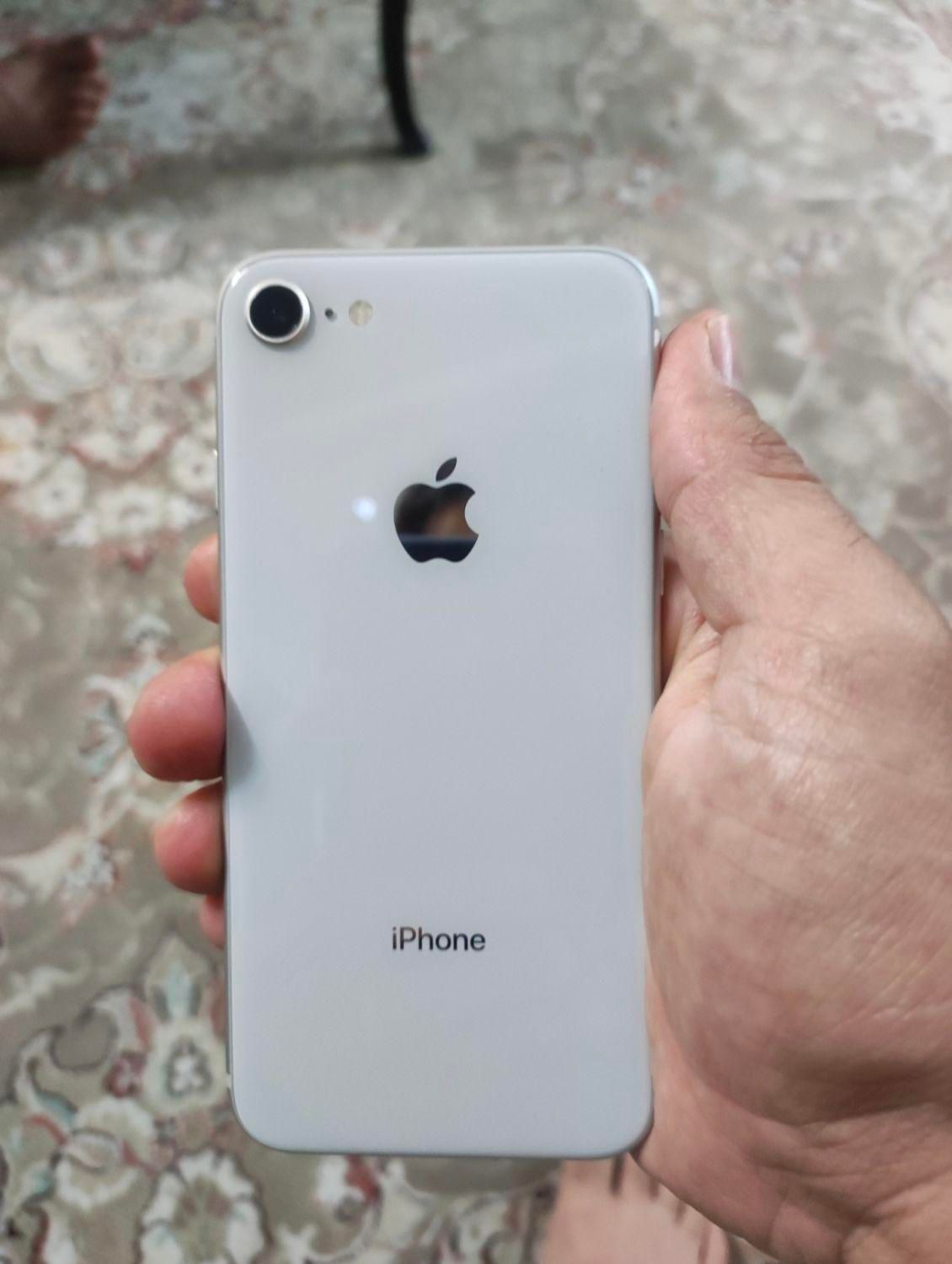 اپل iPhone 8 ۶۴ گیگابایت|موبایل|تهران, هاشم‌آباد|دیوار