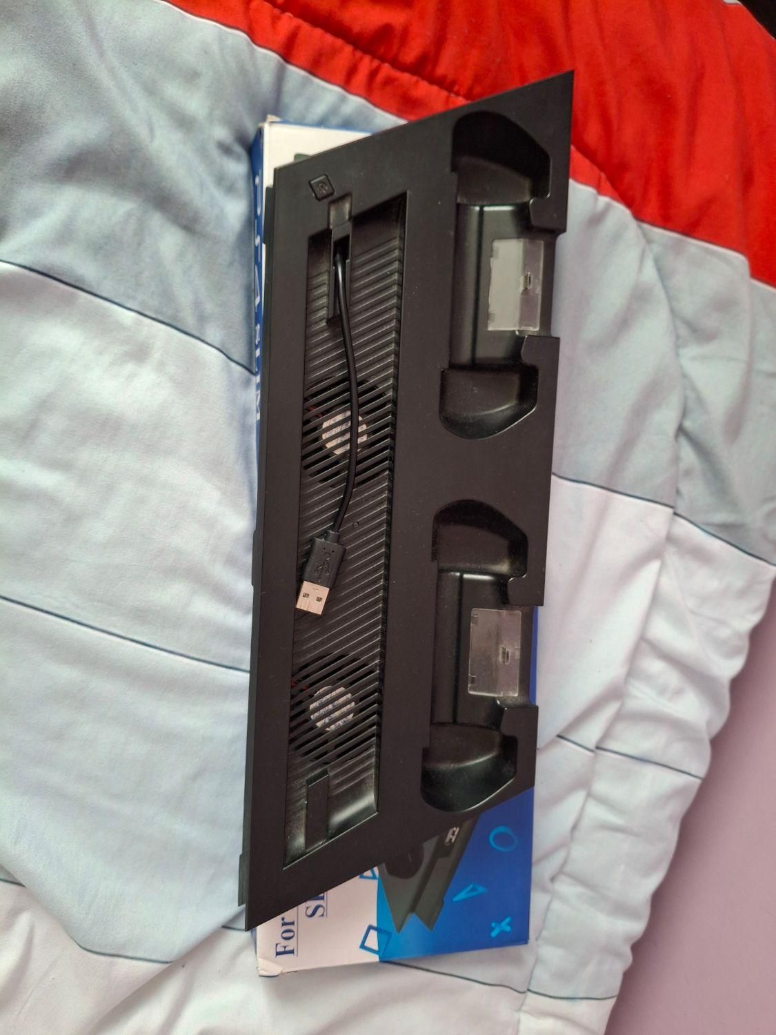 فن خنک کننده و شارژ دسته های ps4|کنسول، بازی ویدئویی و آنلاین|سنندج, |دیوار