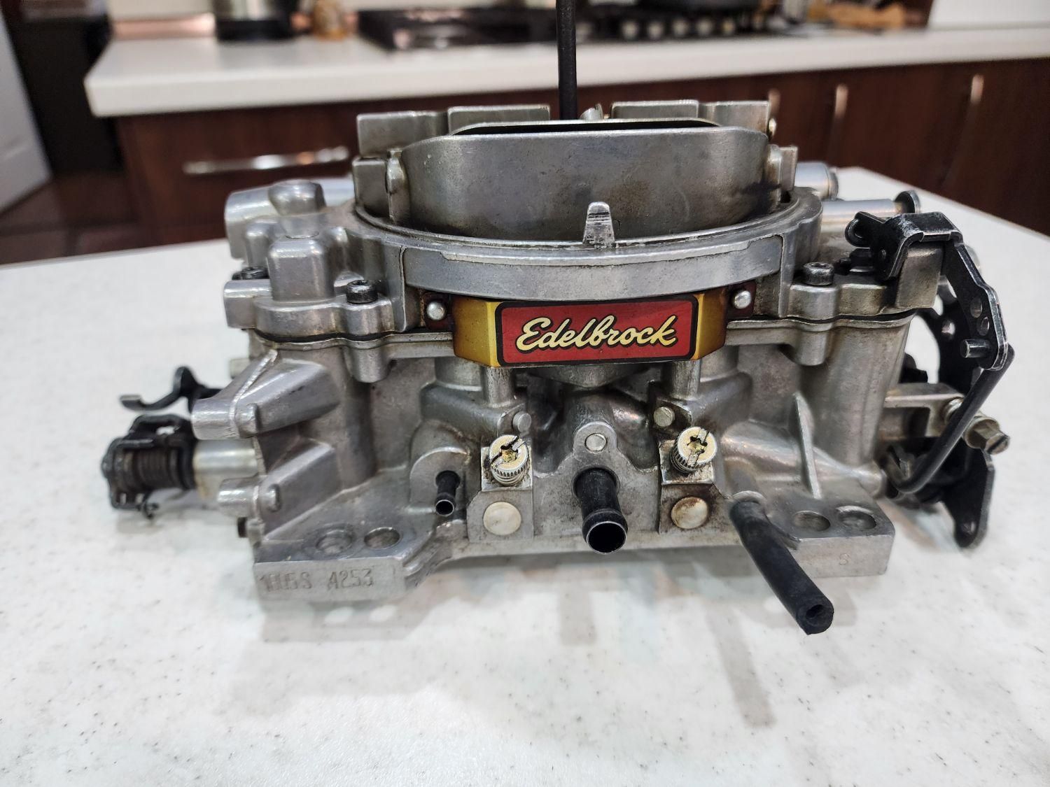 کاربراتور ادلبروک Edelbrock|خودرو کلاسیک|تهران, اکباتان|دیوار