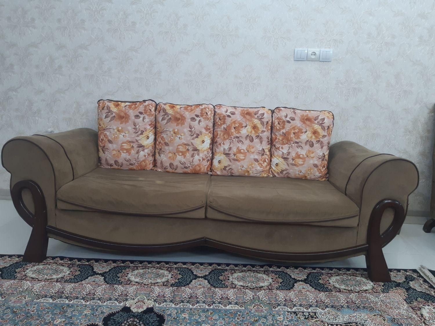 مبل راحتی ۷ نفره|مبلمان خانگی و میز عسلی|تهران, امیریه|دیوار