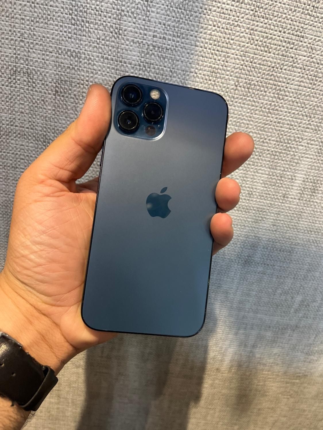 iphone 12 pro|موبایل|اصفهان, سیچان|دیوار
