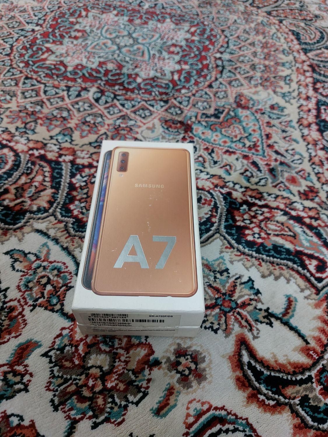 سامسونگ Galaxy A7 (2018) ۱۲۸ گیگابایت|موبایل|تهران, شمیران‌نو|دیوار