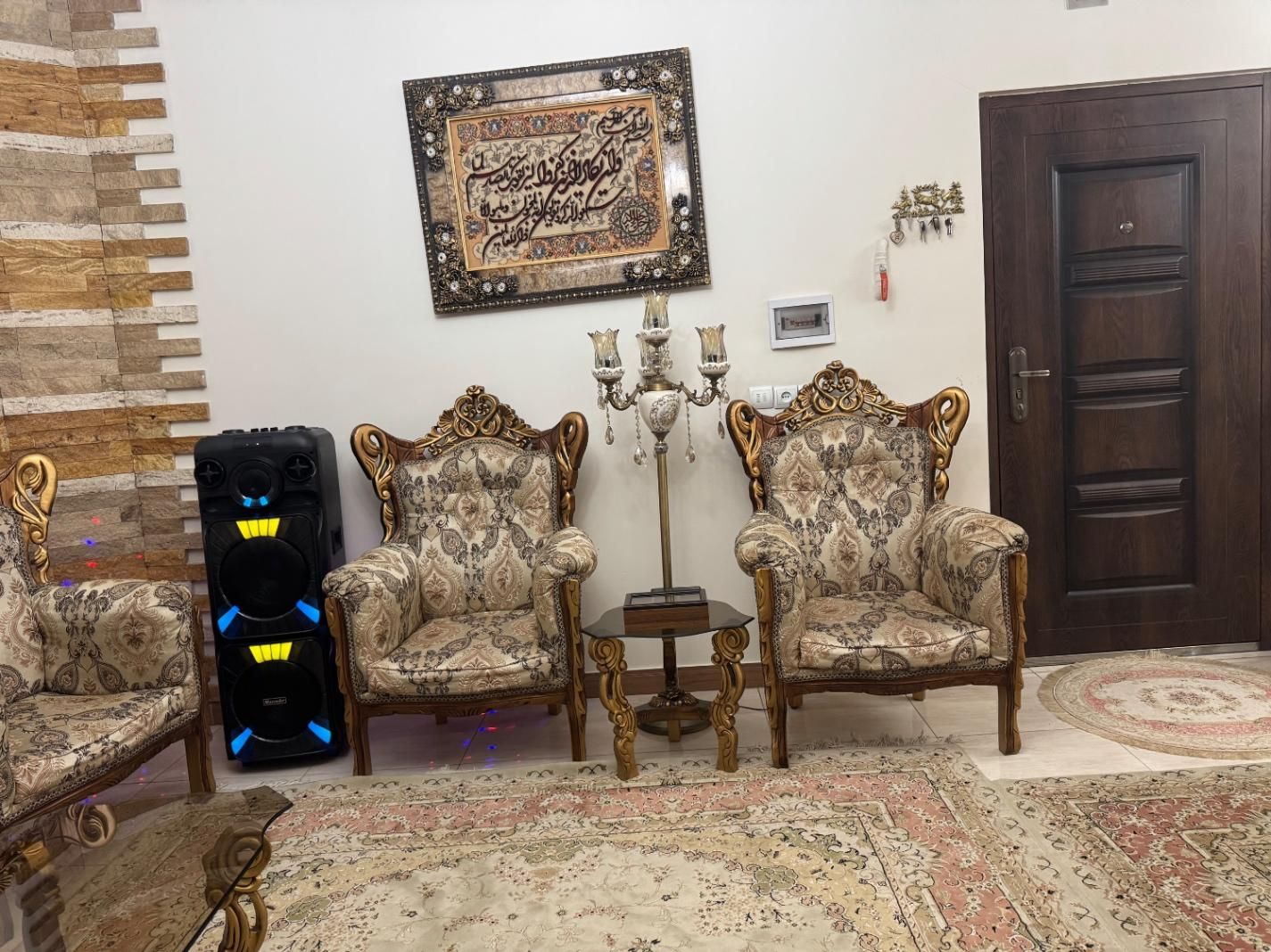 مبلمان ۹نفره همراه میز و عسلی|مبلمان خانگی و میز عسلی|تهران, خانی‌آباد نو|دیوار