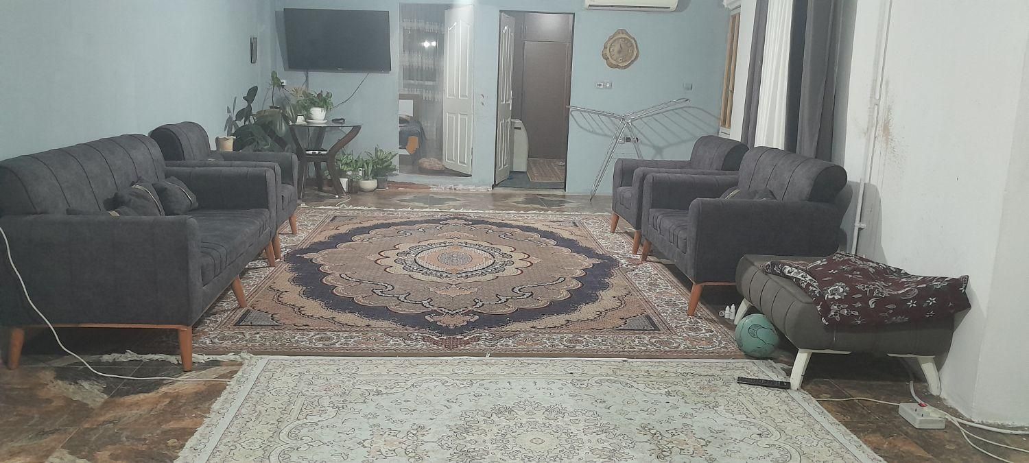 فروش آپارتمان ۱۳۰ متری ۲ خوابه طبقه ۲|فروش آپارتمان|محمودآباد, |دیوار