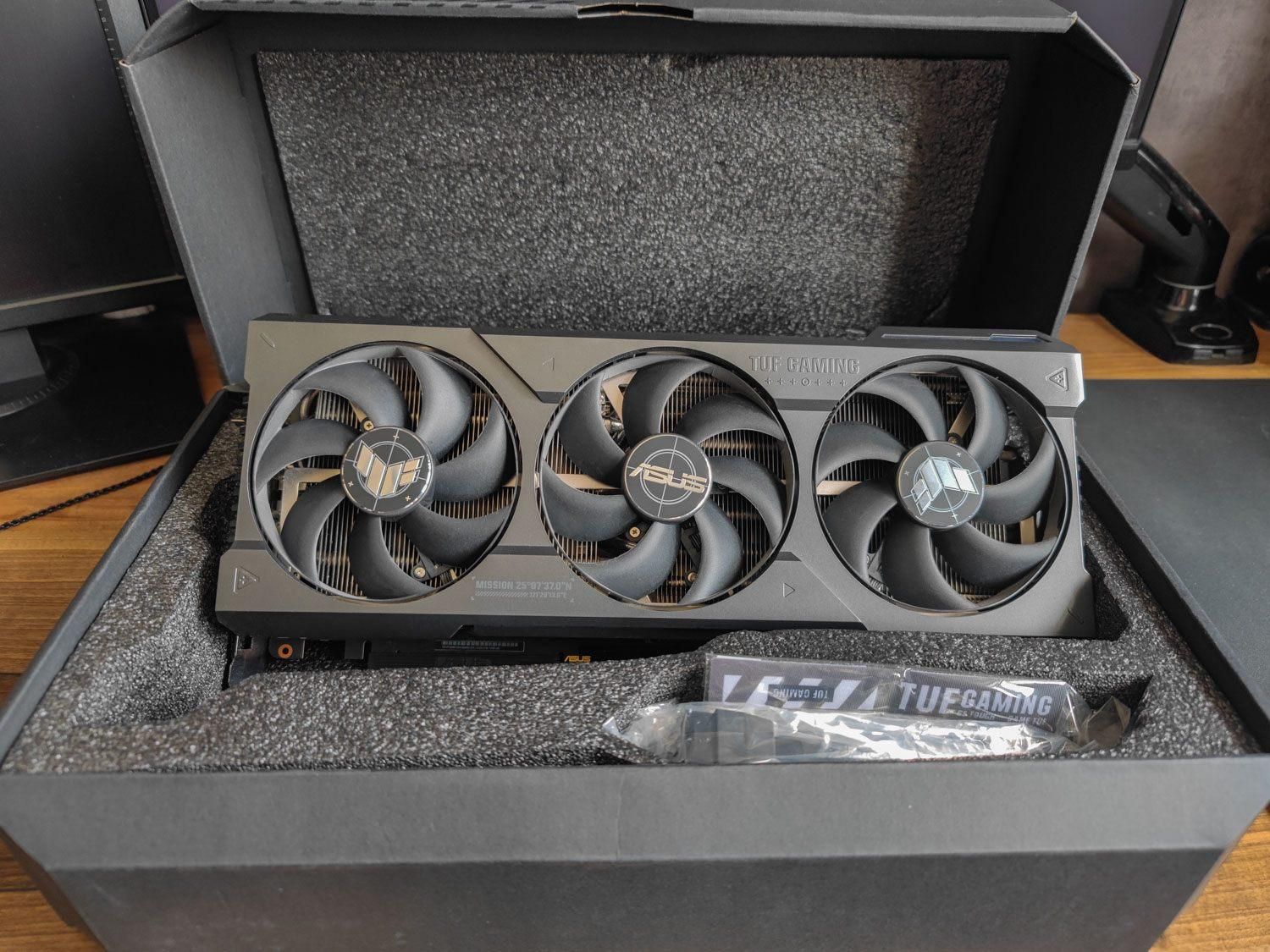 کارت گرافیک RTX 4090 OC TUF GAMING|قطعات و لوازم جانبی رایانه|تهران, سعادت‌آباد|دیوار