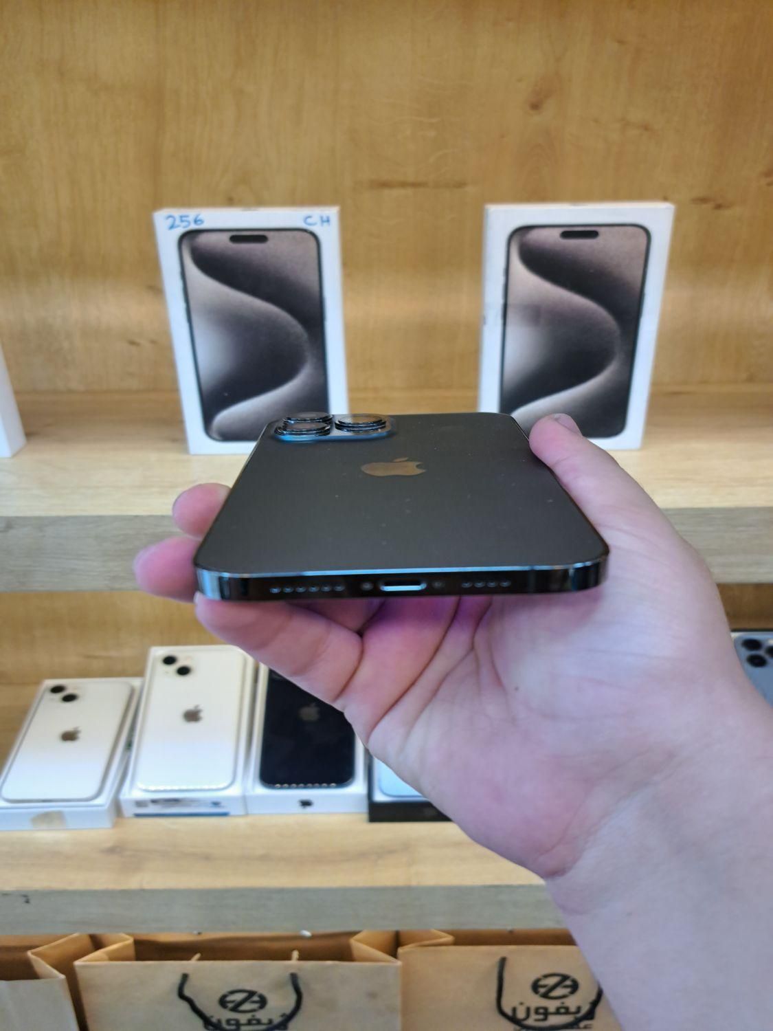 اپل iPhone 13 Pro Max با حافظهٔ ۵۱۲ گیگابایت|موبایل|اصفهان, احمدآباد|دیوار
