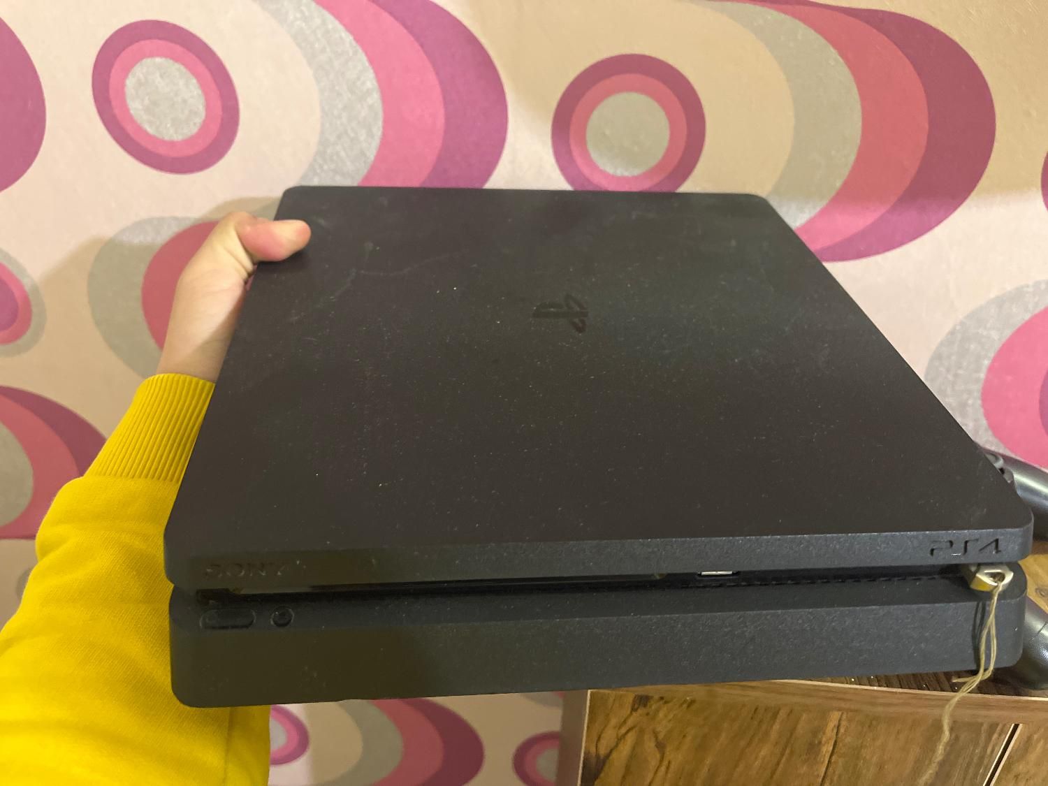 Ps4 slim با دو دسته اصلی|کنسول، بازی ویدئویی و آنلاین|تهران, لویزان|دیوار