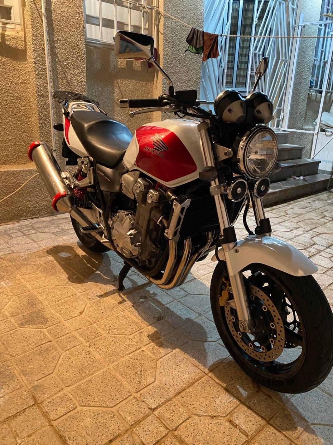 Cb1300|موتورسیکلت|تهران, دولاب|دیوار