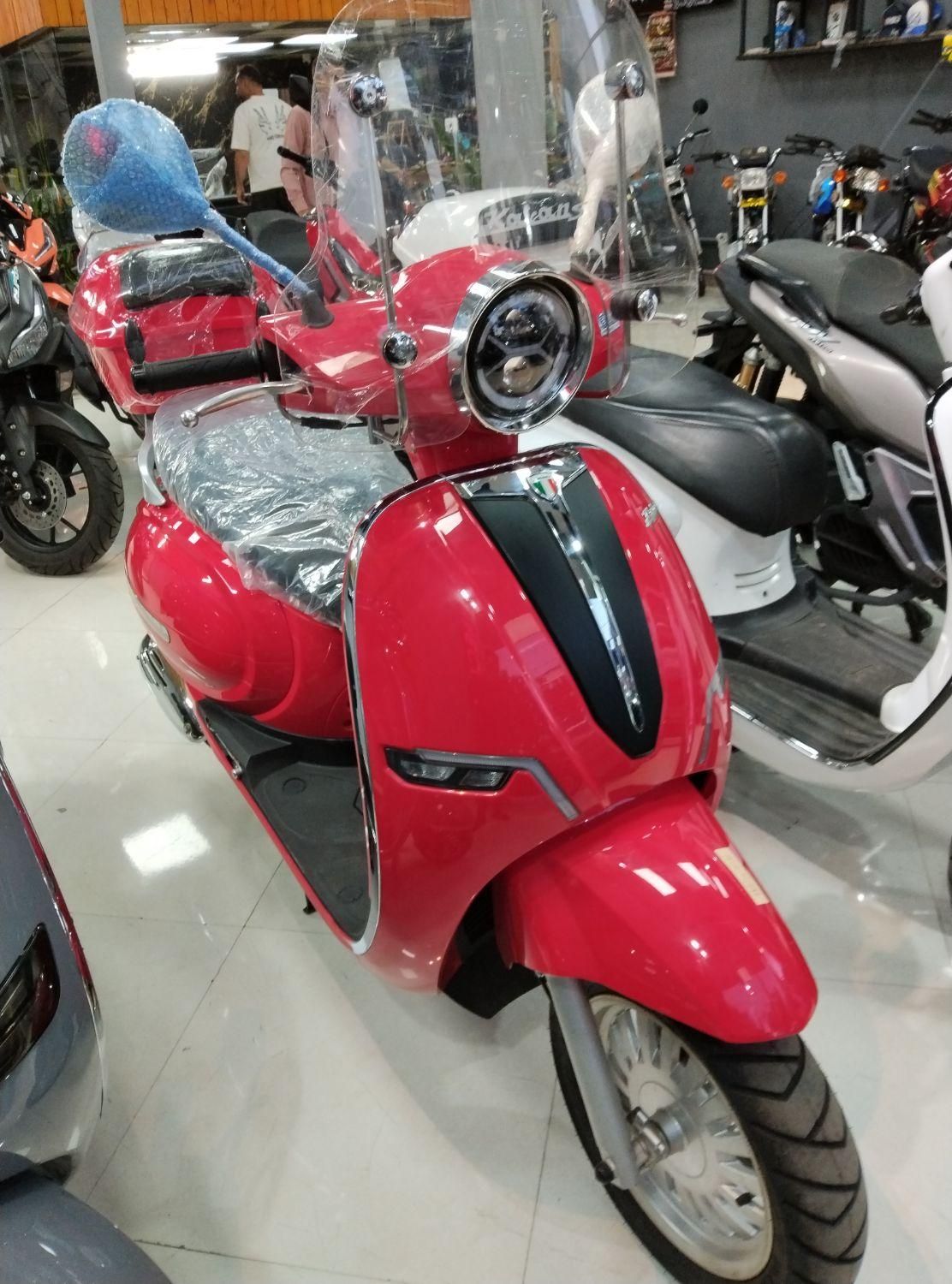 کاوان 150s وسپا اسکوتر کلیک ویو ان اس طرح کلیک|موتورسیکلت|تهران, آذری|دیوار