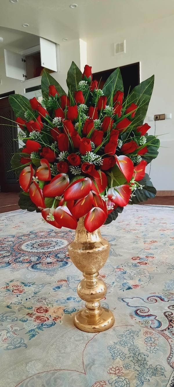 گل مصنوعی همراه با گلدان|گل مصنوعی|بروجن, |دیوار