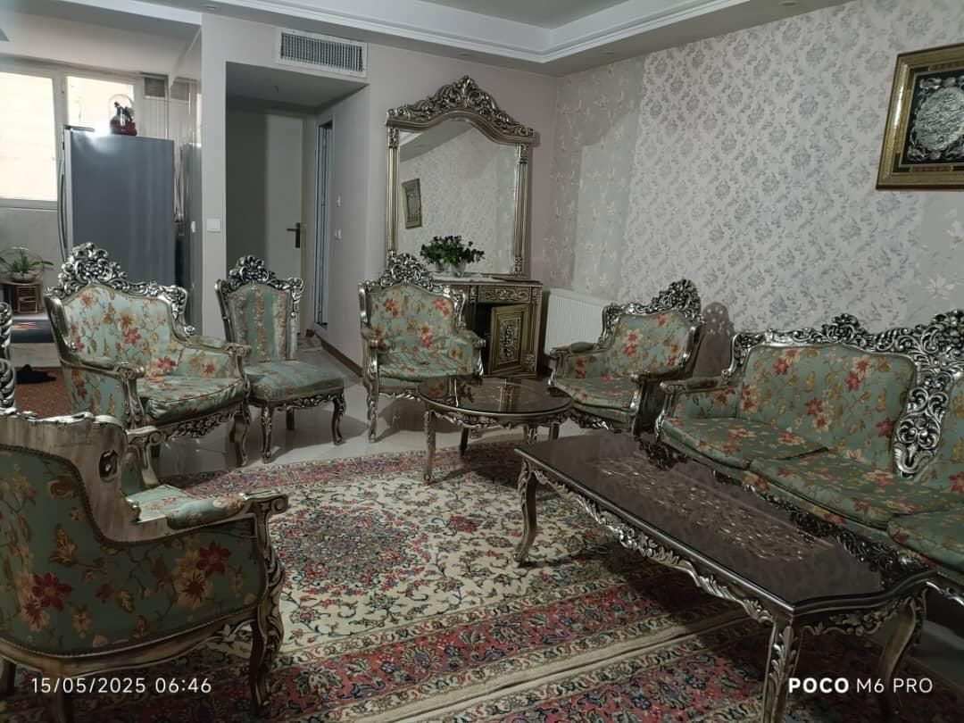 مبل ۹ نفره ودومیز ونهار خوری ۱۰ نفره وکنسول واینه|مبلمان خانگی و میز عسلی|تهران, امام حسین(ع)|دیوار