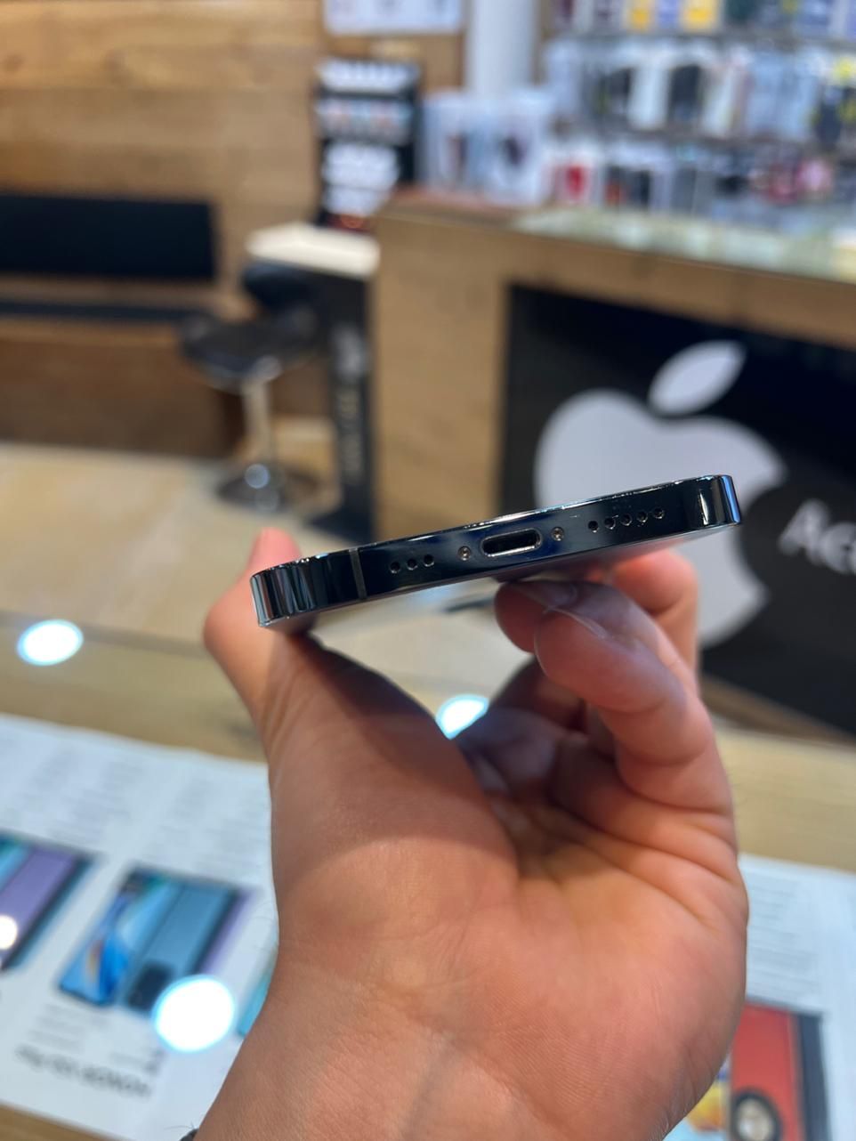 اپل iPhone 12 Pro با حافظهٔ ۲۵۶ گیگابایت باتری ۸۶|موبایل|اصفهان, چرخاب|دیوار