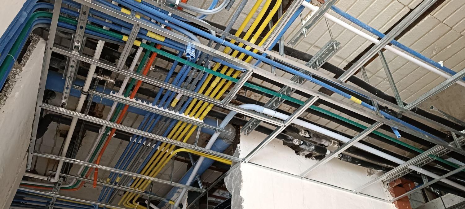 برقکار ساختمان نیازمندیم|استخدام صنعتی، فنی، مهندسی|تهران, تهرانپارس شرقی|دیوار