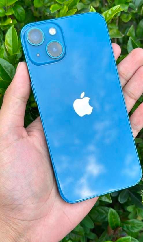 اپل iPhone 13 ۲۵۶ به همراه ۳ قاب (ارزش۵ میلیون)|موبایل|تهران, آسمان|دیوار