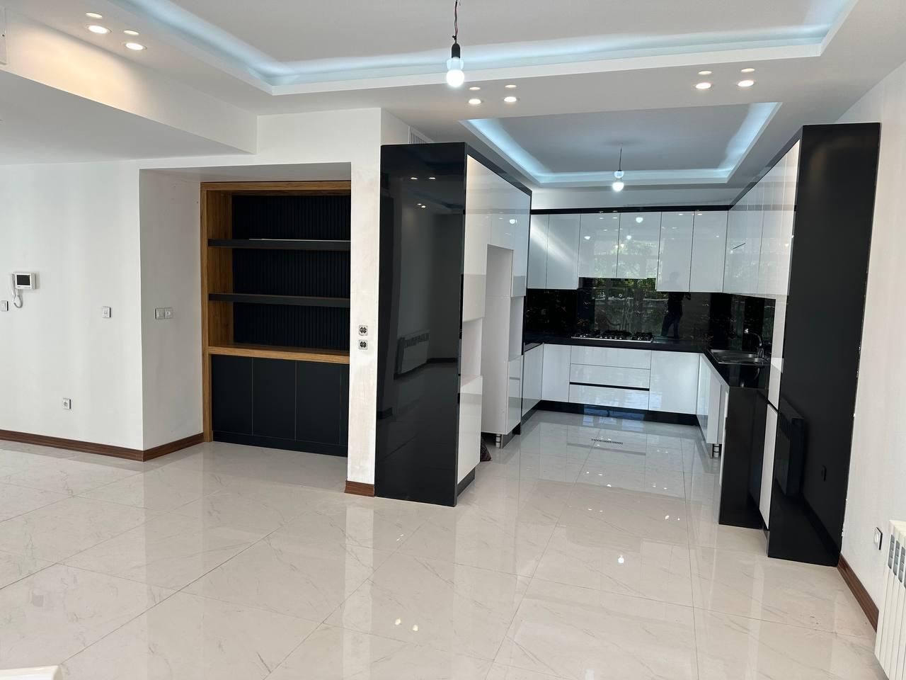 155متر 3 خواب/ ویلایی/ کیکاووس/ remodel|اجارهٔ خانه و ویلا|تهران, درب دوم|دیوار