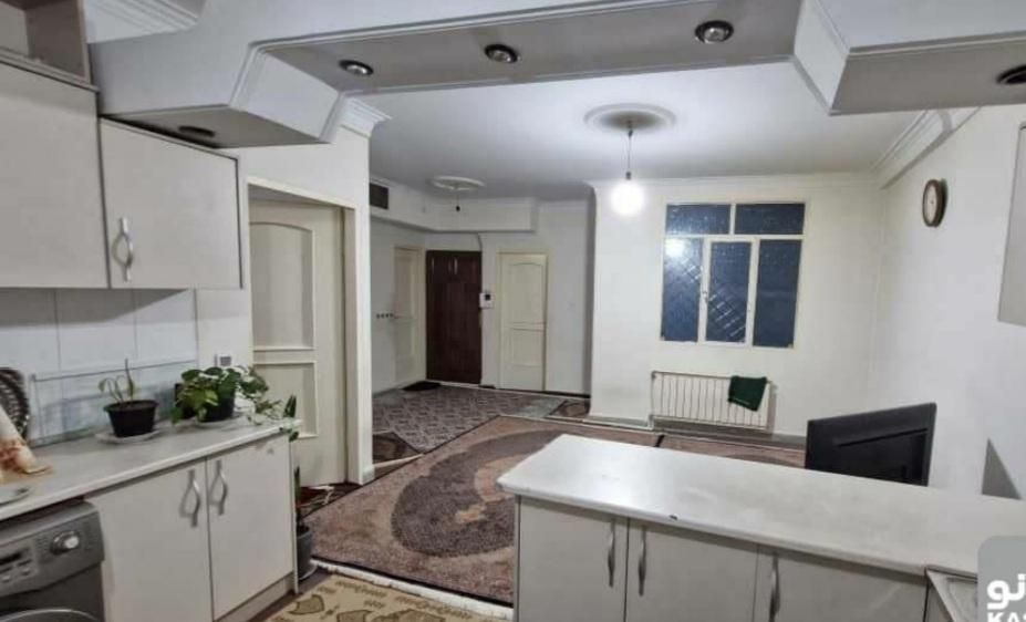 تئاترشهر۶۲متر/دوخواب/طبقه سوم/پارکینگ آسانسور تراس|فروش آپارتمان|تهران, میدان انقلاب|دیوار