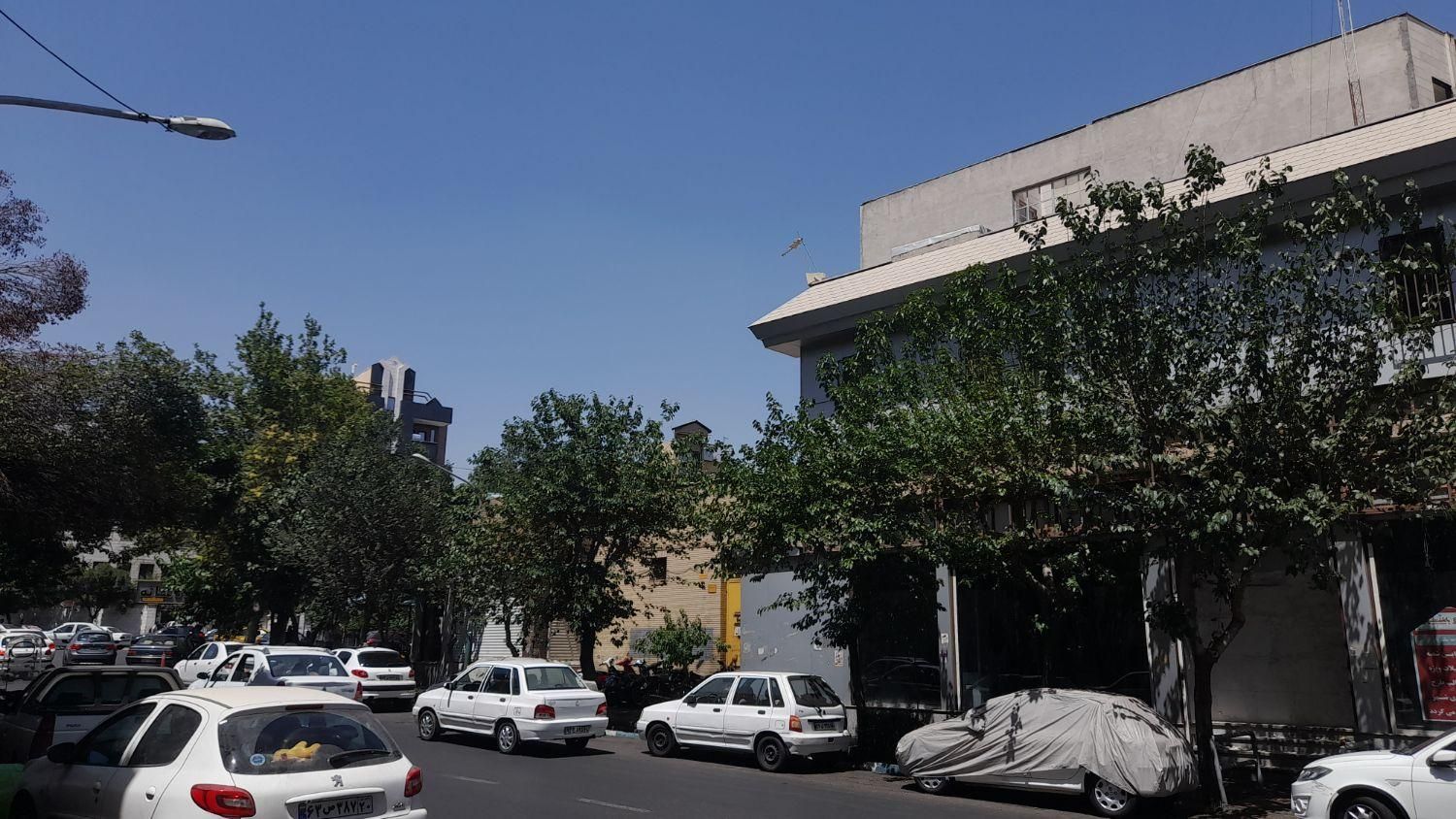 ۲۰۰۰ متر تجاری مستغلات مناسب تعمیرگاه ، نمایشگاه|اجارهٔ مغازه و غرفه|تهران, بلوار کشاورز|دیوار