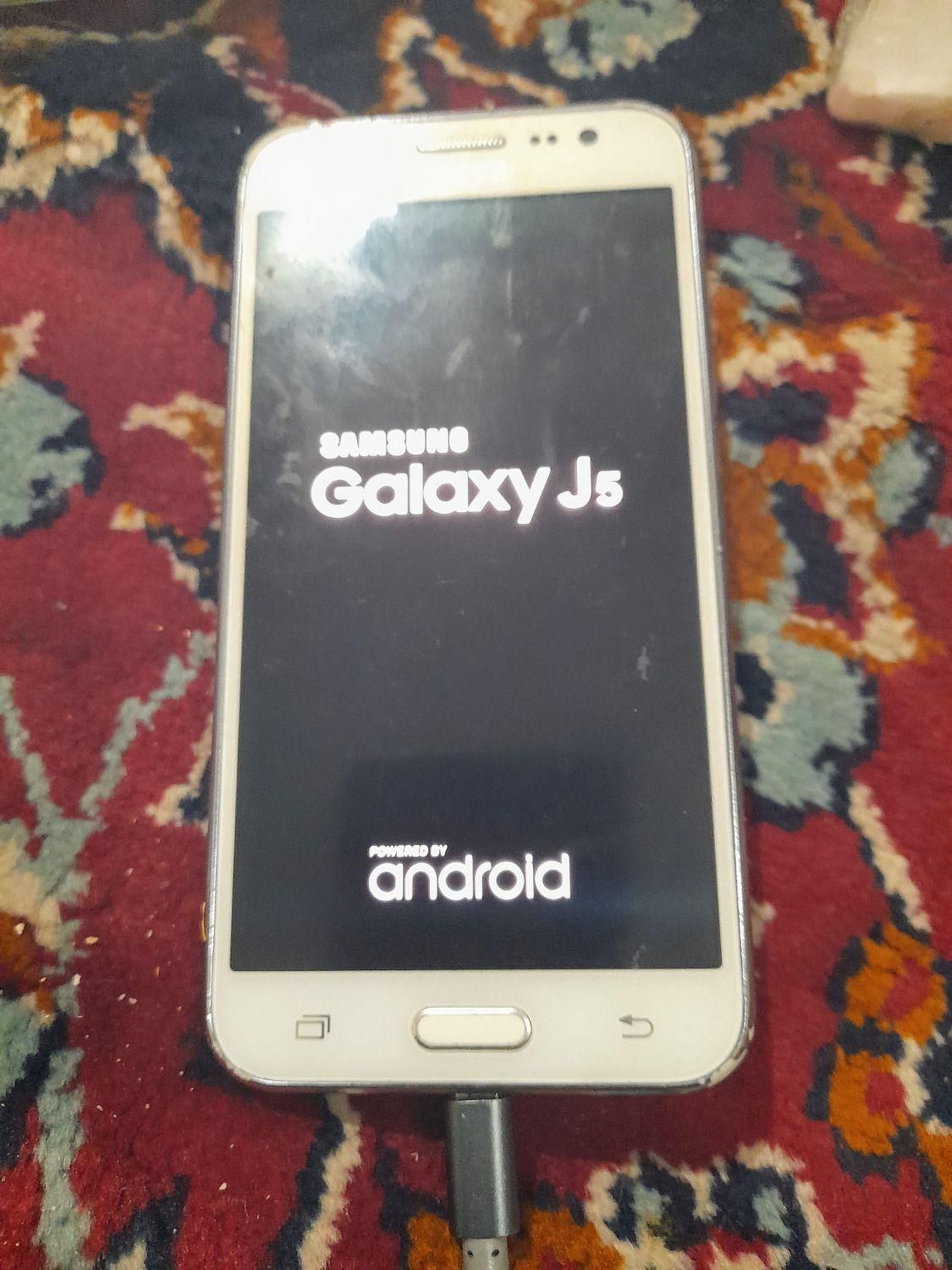 سامسونگ Galaxy J5 ۱۶ گیگابایت|موبایل|تهران, آذربایجان|دیوار