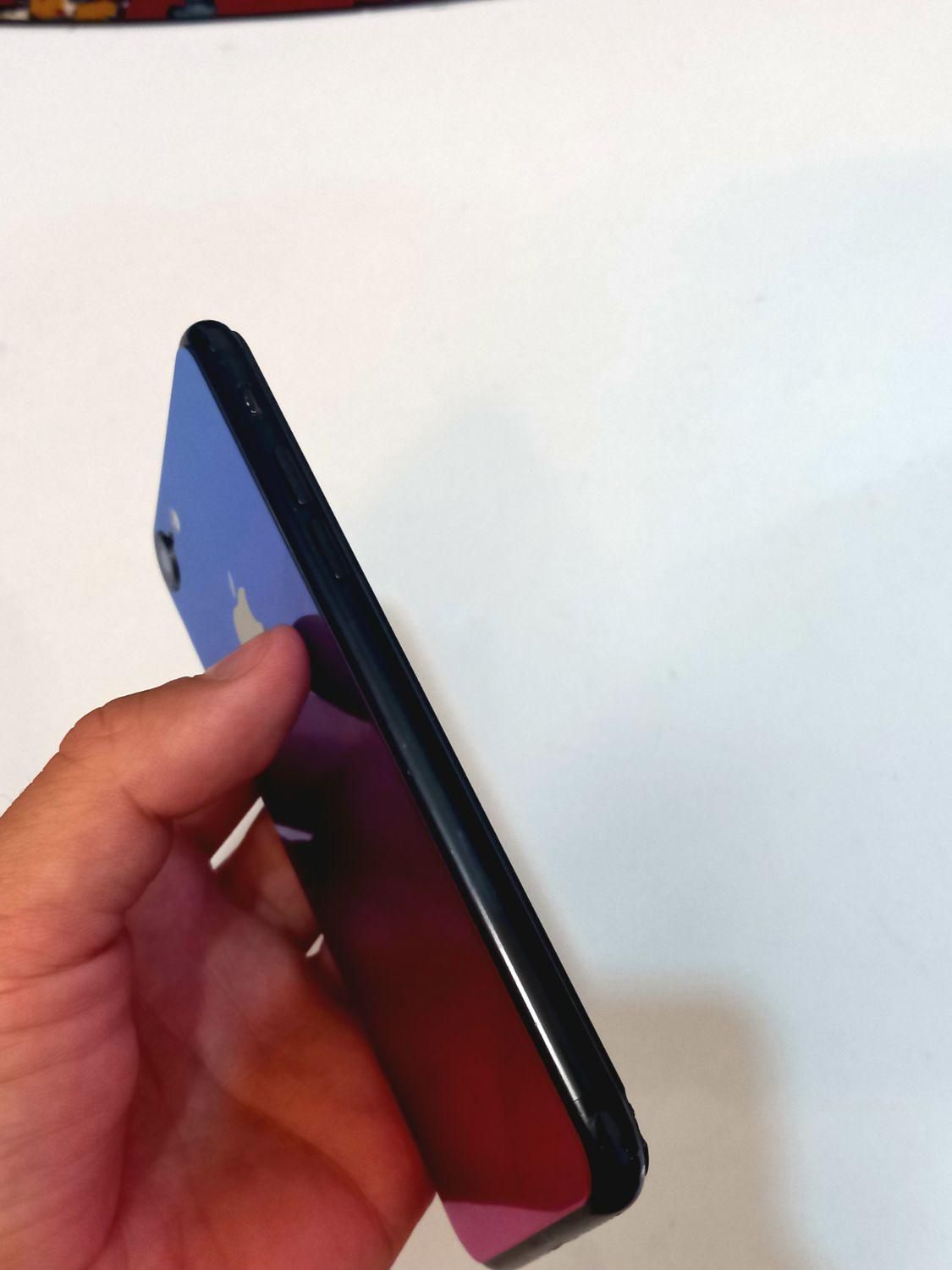 اپل iPhone 7 با حافظهٔ ۳۲ گیگابایت|موبایل|قم, آزادگان|دیوار