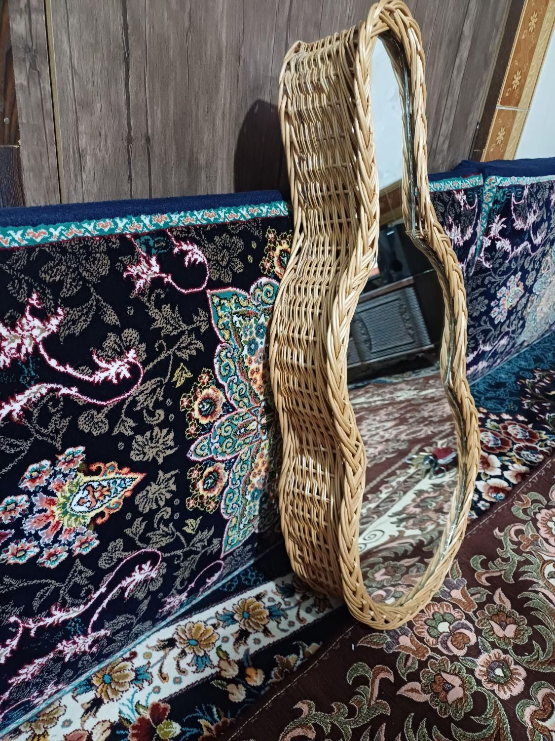 اینه سنتی گیتار|آینه|گلپایگان, |دیوار