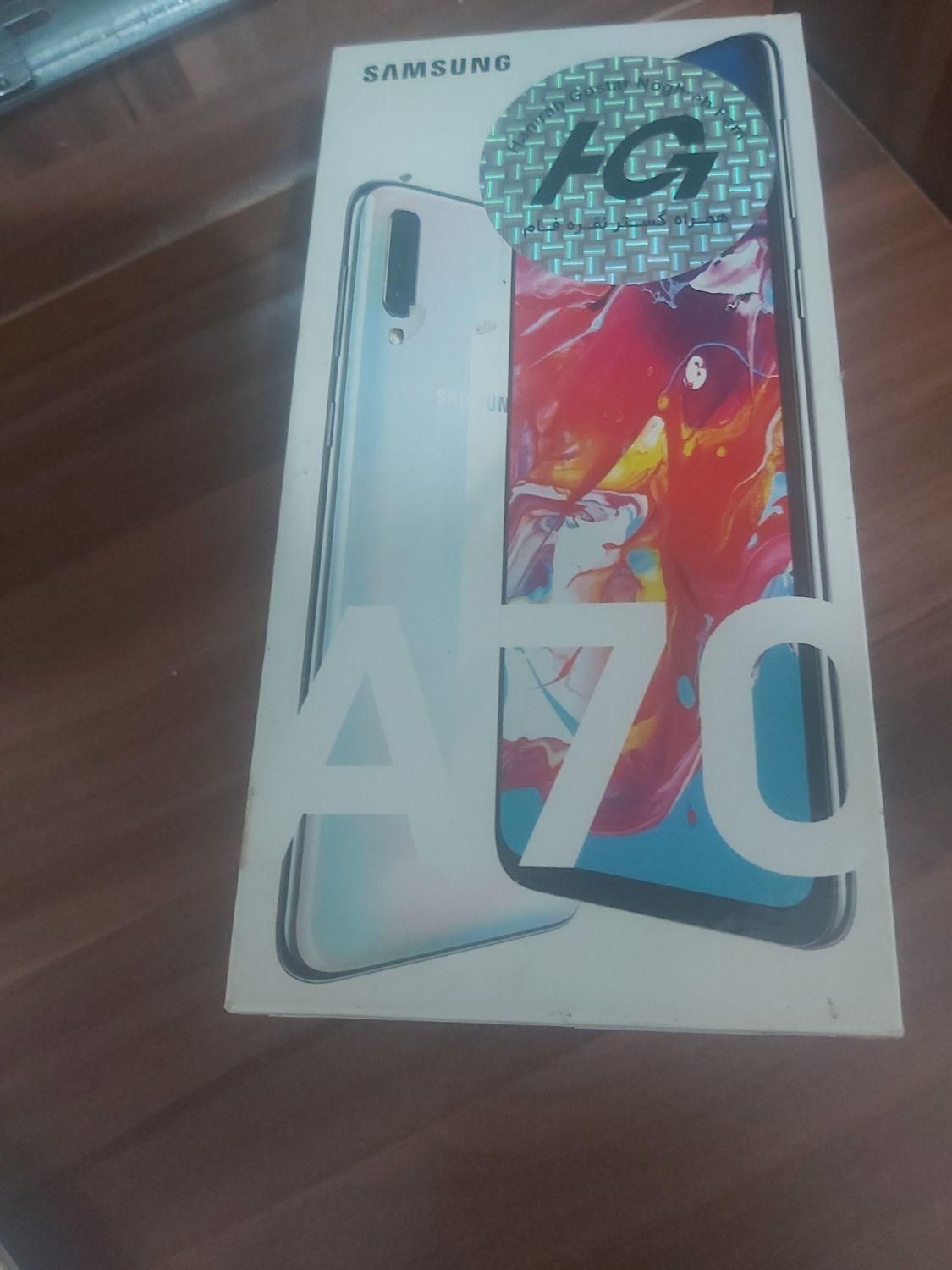 سامسونگ Galaxy A70 با حافظهٔ ۱۲۸ گیگابایت|موبایل|تهران, بلوار کشاورز|دیوار