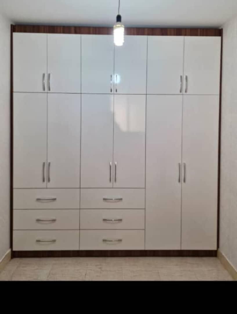 ساخت و کابینت کمددیواری|کتابخانه، شلف، قفسه‌های دیواری|پرند, |دیوار