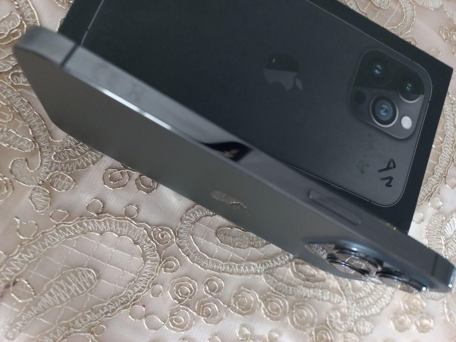 اپل iPhone 13 Pro با حافظهٔ ۵۱۲ گیگابایت|موبایل|تهران, نازی‌آباد|دیوار