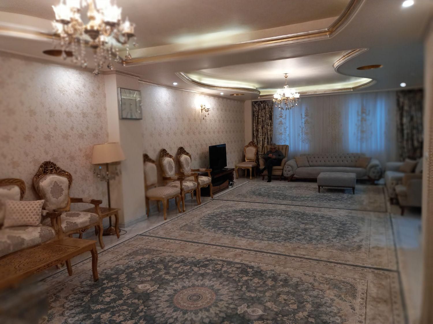 ۱۴۲متر/ ۱۰ ساله/ فول امکانات/ انتظام منیریه|فروش آپارتمان|تهران, منیریه|دیوار