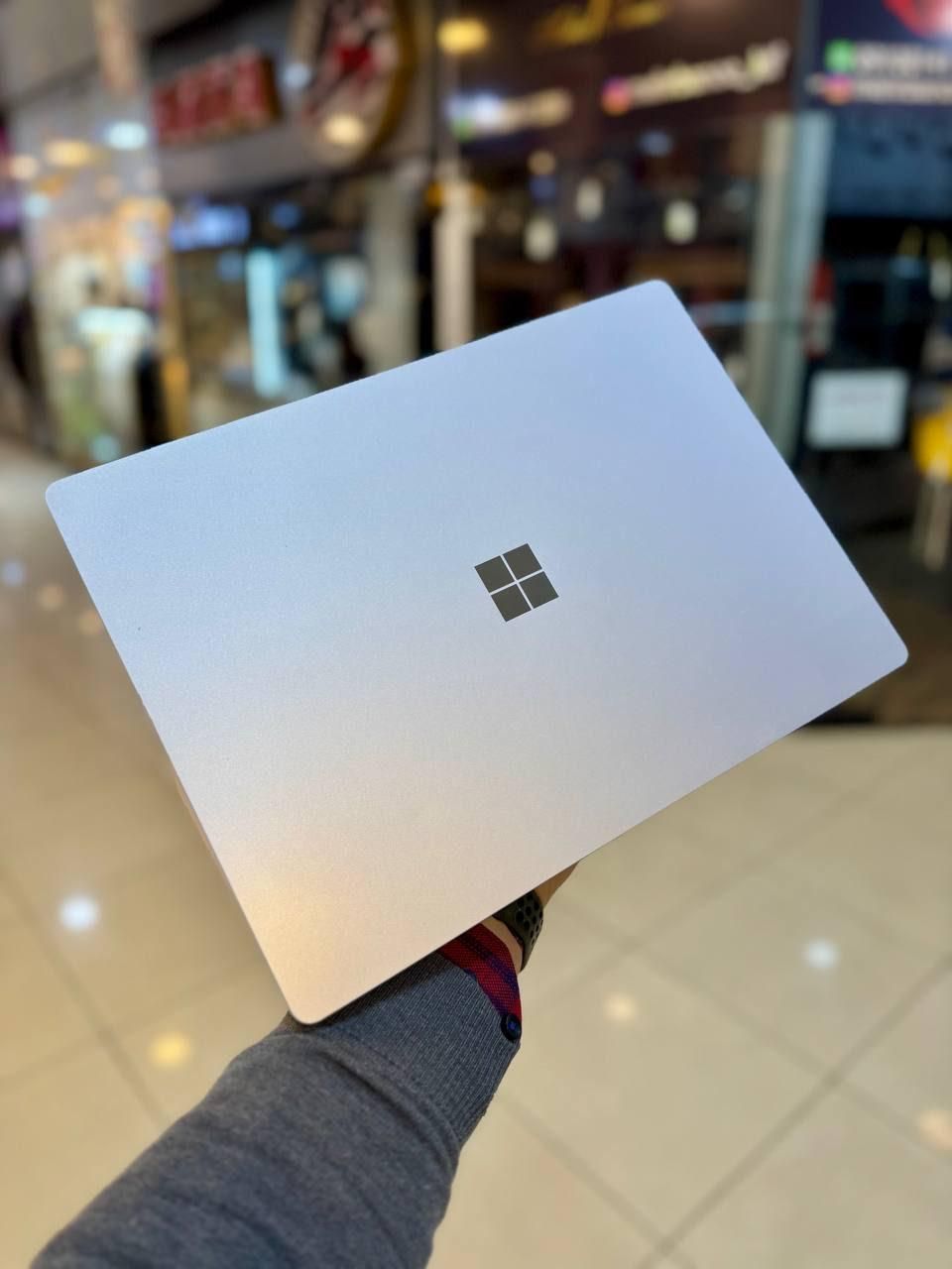 سرفیس لپتاپ ۳ نقره ای مشکی i7-16-512|رایانه همراه|تهران, کوی مهران|دیوار