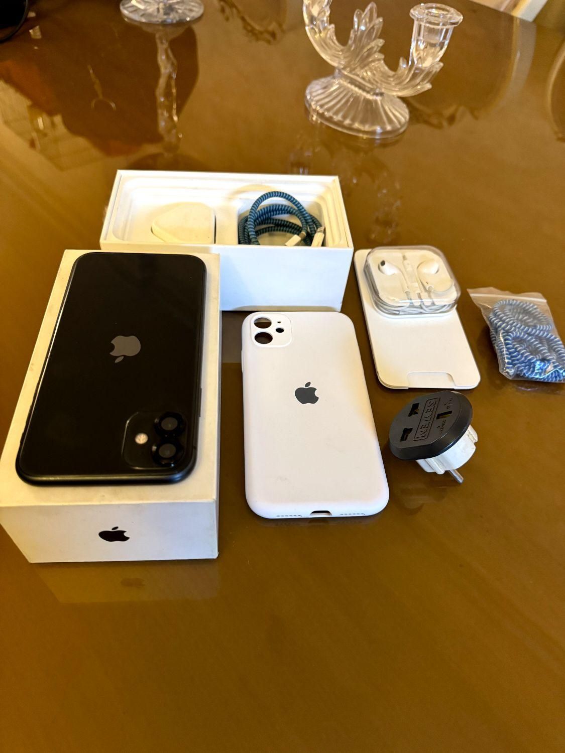 اپل iPhone 11 ۱۲۸ گیگابایت za دوسیم جعبه بزرگ|موبایل|تهران, نارمک|دیوار