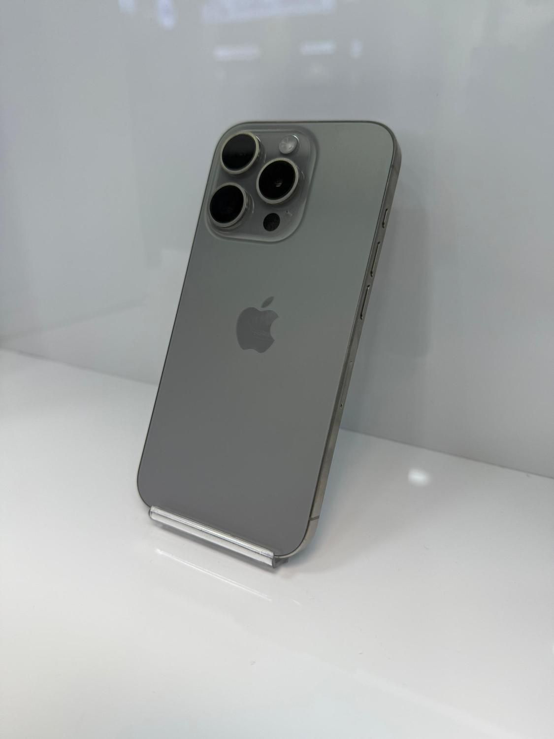 پرو فقط با ۳۰ ملیون پیش پرداخت بیا بخر iPhone 16|موبایل|اصفهان, احمدآباد|دیوار