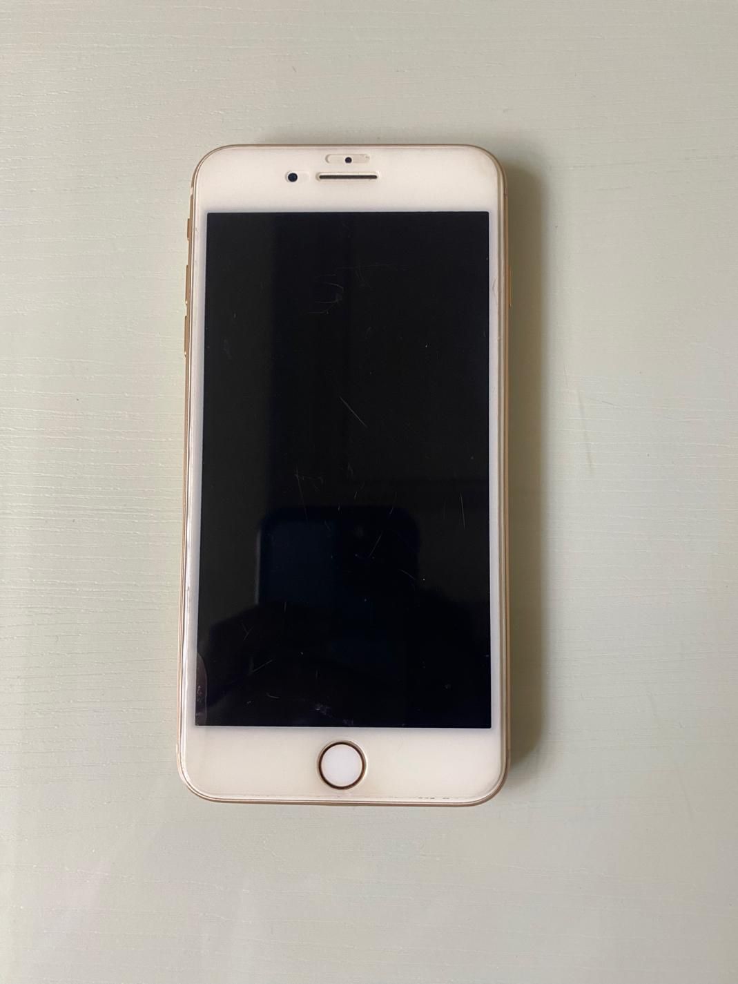 اپل iPhone 8 Plus با حافظهٔ ۶۴ گیگابایت|موبایل|تهران, فرمانیه|دیوار