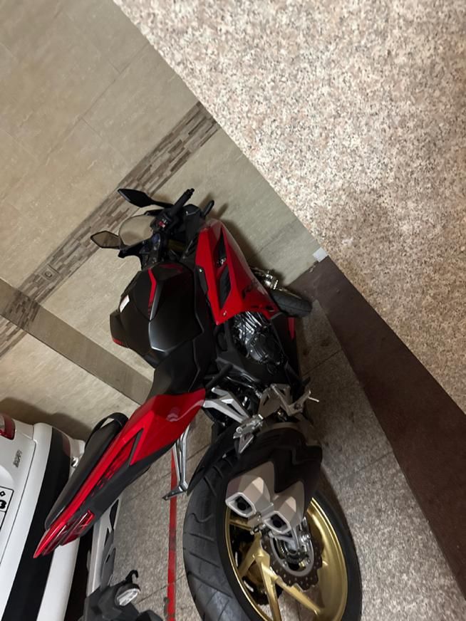 Cbr 250|موتورسیکلت|تهران, عباس‌آباد|دیوار