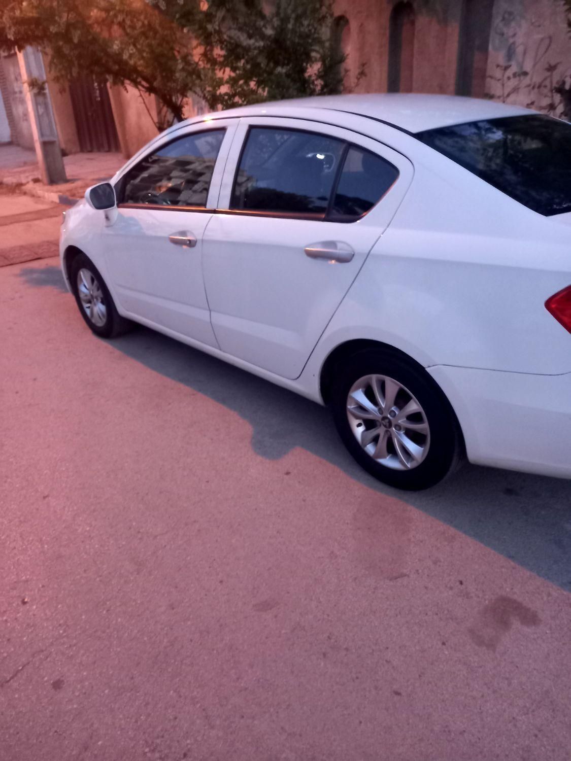 برلیانس h230 مدل اسفند 97|خودرو سواری و وانت|همدان, |دیوار