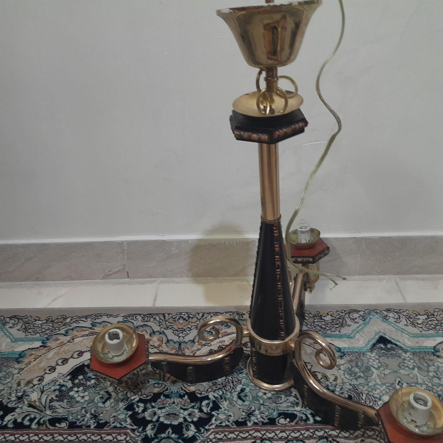 لوستر وارداتی و جای حبوبات و جارو شارژی|لوستر و چراغ آویز|تهران, هاشمی|دیوار