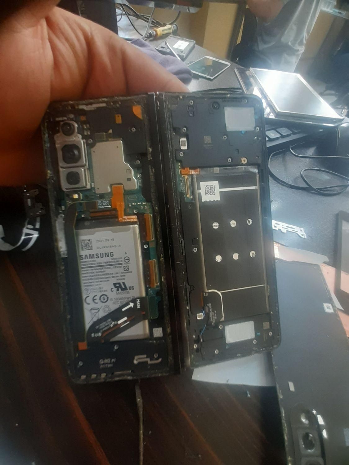سامسونگ Galaxy Z Fold3 5G با حافظهٔ ۵۱۲ گیگابایت|موبایل|تهران, میدان انقلاب|دیوار