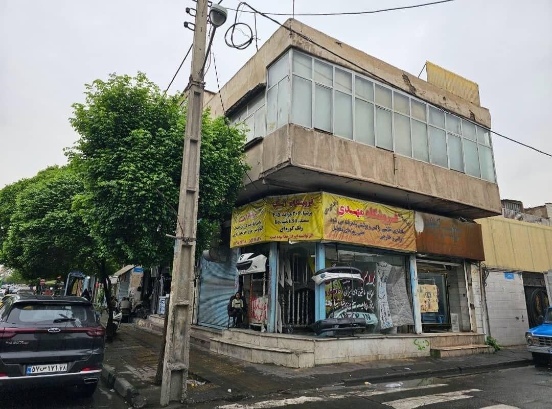 فروش ملک مسکونی +تجاری کم‌نظیر+مالکیت ۶ باب مغازه|فروش زمین و ملک کلنگی|تهران, شوش|دیوار