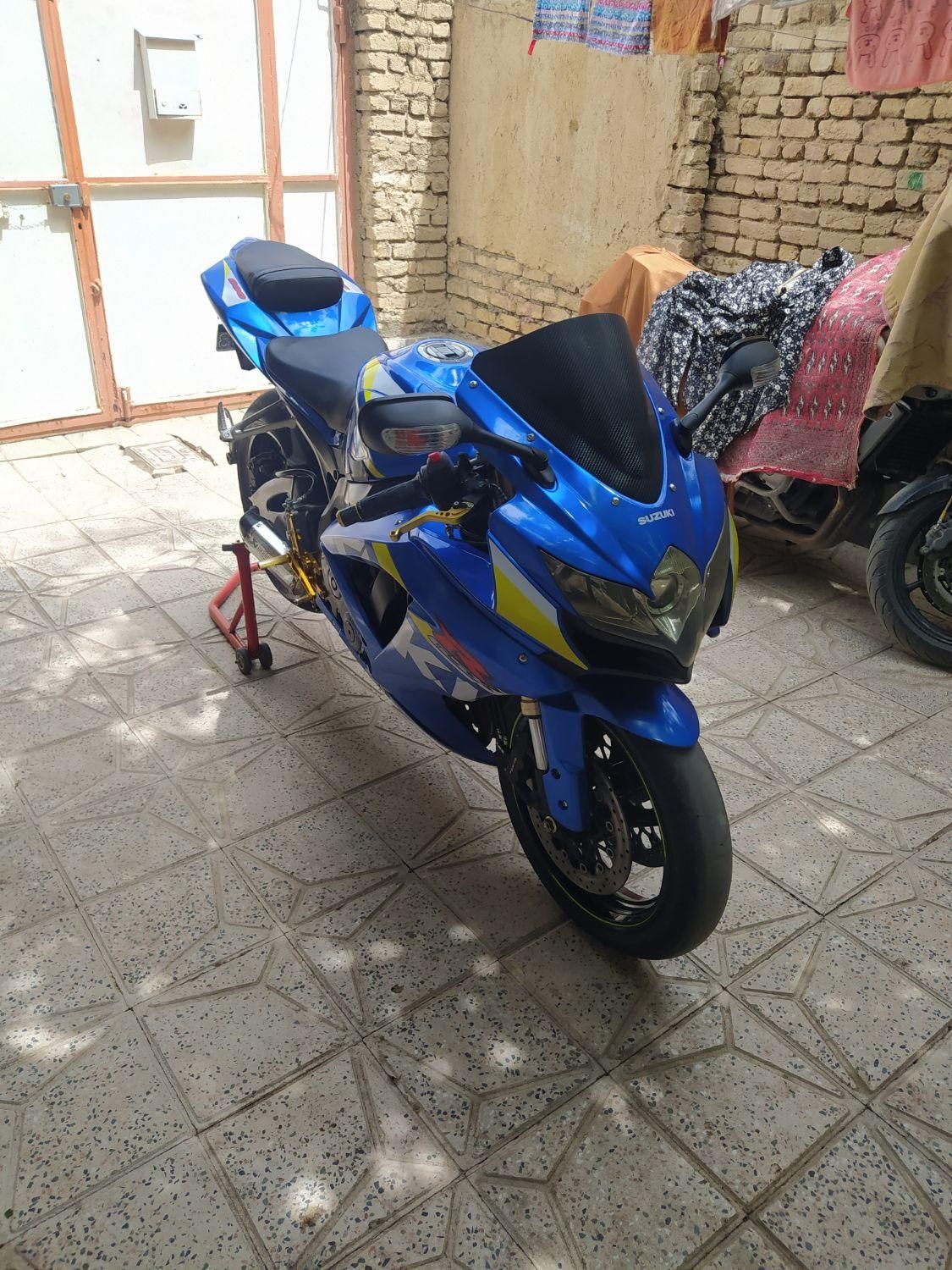 سوزوکی gsx r600 ۲۰۱۰|موتورسیکلت|تهران, آبشار تهران|دیوار
