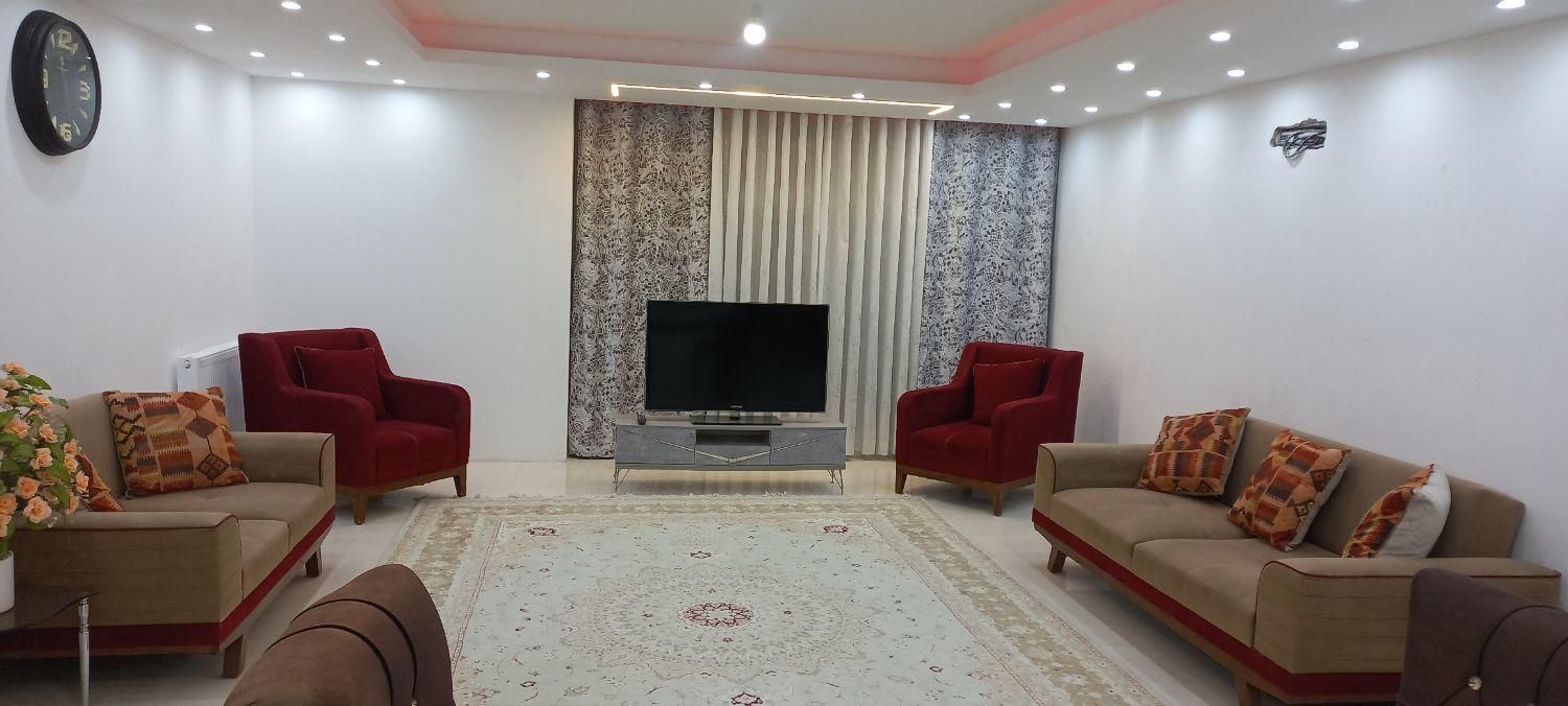 آپارتمان مبله منزل مبله سوئیت مبله ویلایی مبله|اجارهٔ کوتاه‌مدت آپارتمان و سوئیت|شیراز, شهرک والفجر|دیوار