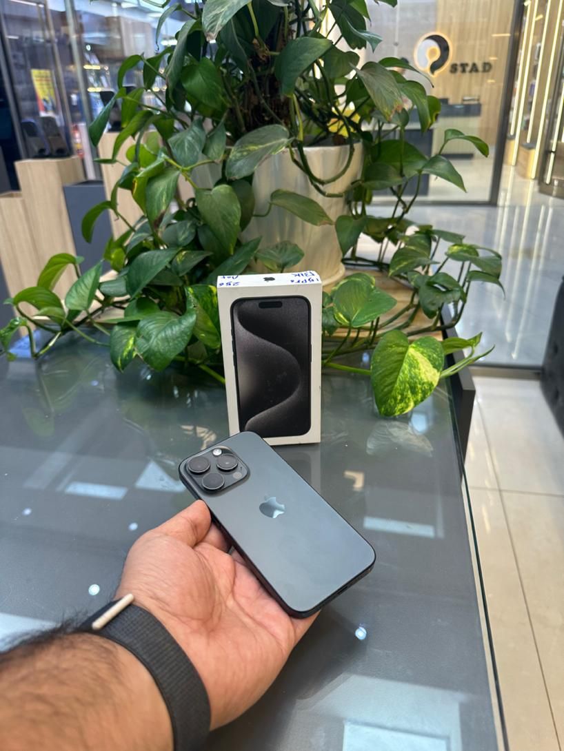اپل iPhone 15 Pro با حافظهٔ ۲۵۶ گیگابایتzaa 90%|موبایل|اصفهان, احمدآباد|دیوار