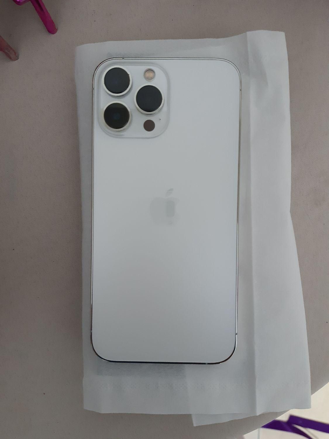 اپل iPhone 13 Pro Max با حافظهٔ ۲۵۶ گیگابایت|موبایل|تهران, میدان ولیعصر|دیوار