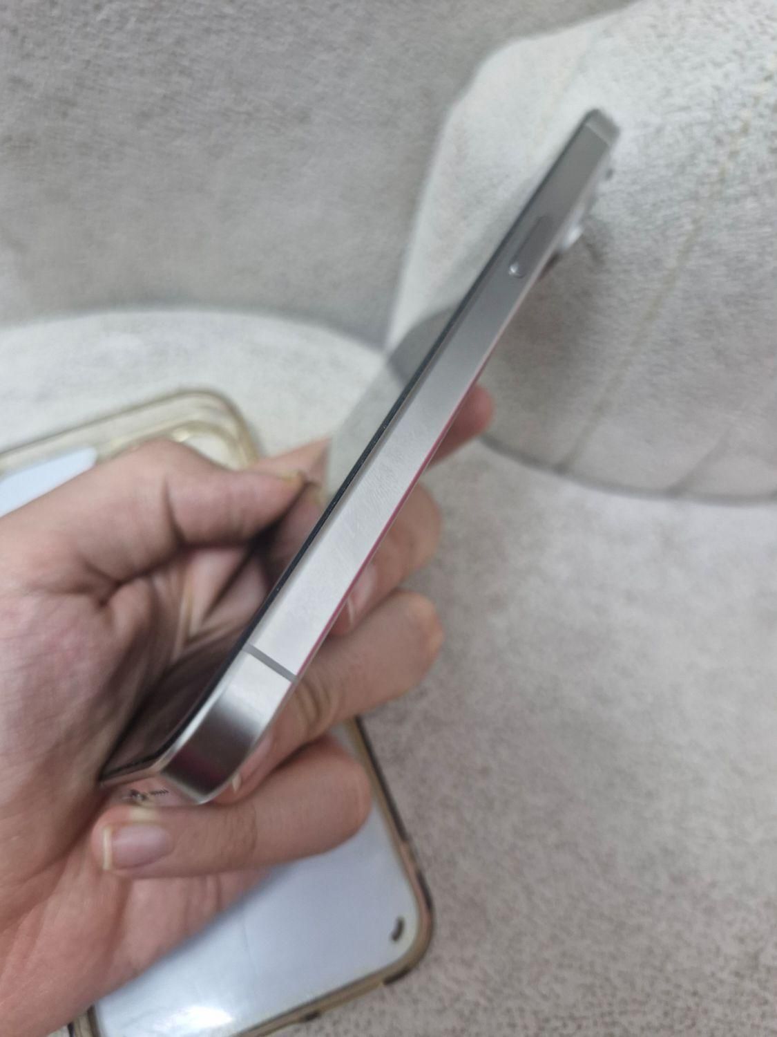 اپل iPhone 15 Pro Max با حافظهٔ ۲۵۶ گیگابایت|موبایل|تهران, نیاوران|دیوار